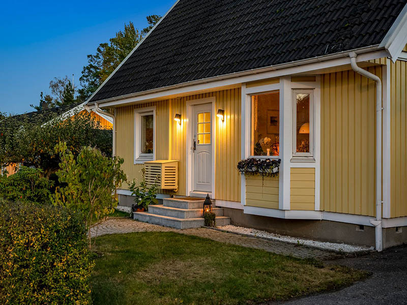 Byta Panel & Måla Träfasad